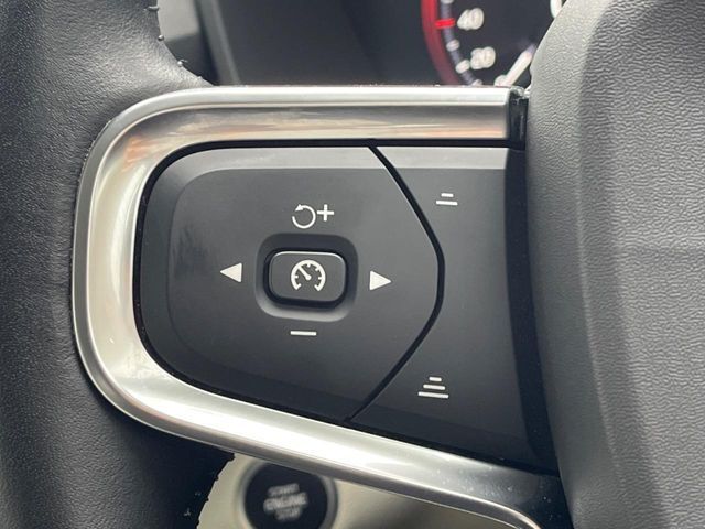 VOLVO VOLVO XC40 2020