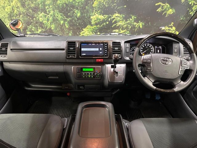 TOYOTA HIACE van 2WD 2022