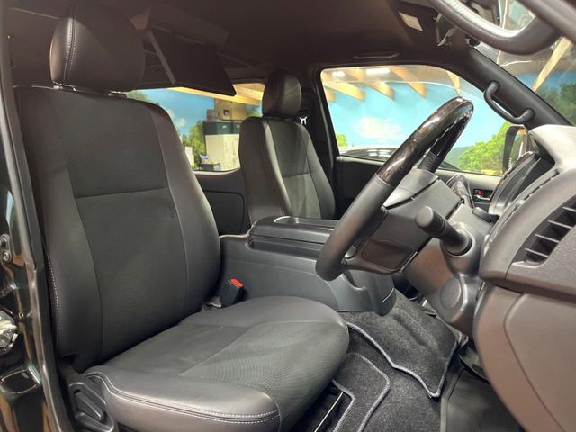 TOYOTA HIACE van 2WD 2022