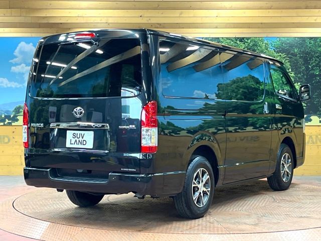 TOYOTA HIACE van 2WD 2022