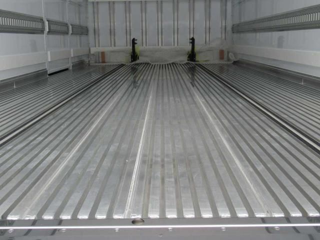 MITSUBISHI FUSOU FIGHTER 2025