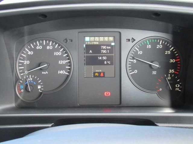 MITSUBISHI FUSOU FIGHTER 2025