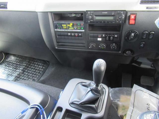 MITSUBISHI FUSOU FIGHTER 2025