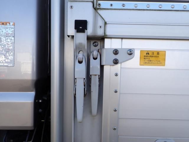 MITSUBISHI CANTER 2019