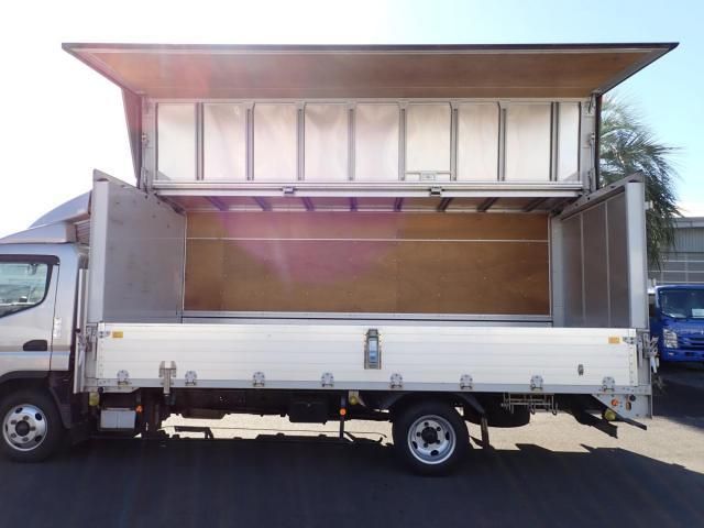 MITSUBISHI CANTER 2019