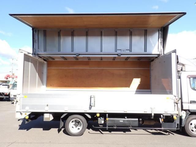 MITSUBISHI CANTER 2019