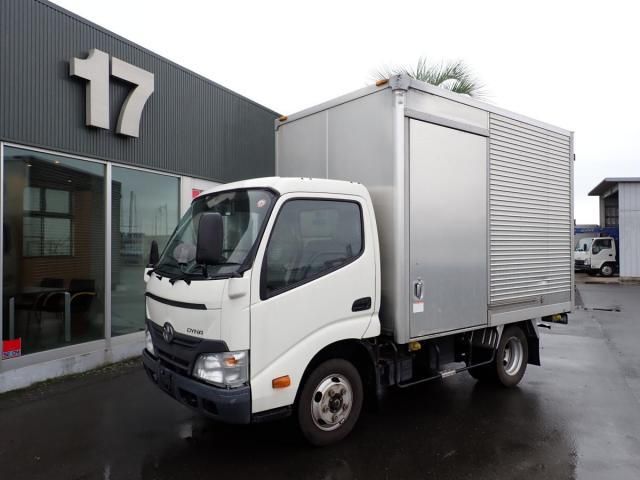 TOYOTA DYNA 2016