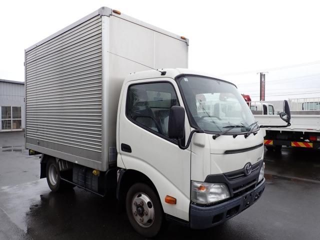 TOYOTA DYNA 2016