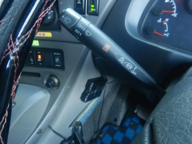 NISSAN DIESEL Quon 2006