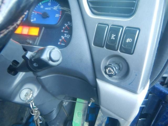 NISSAN DIESEL Quon 2006