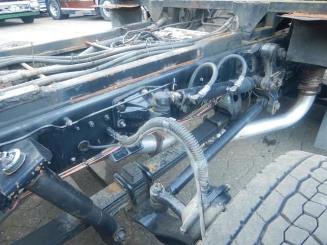 NISSAN DIESEL Quon 2006