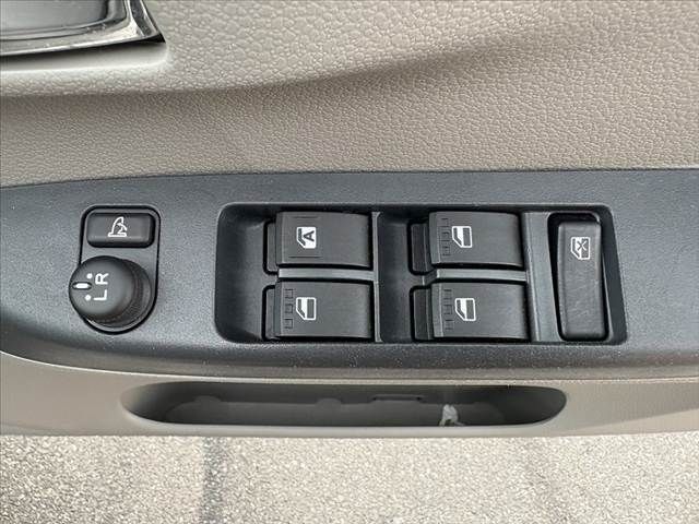 DAIHATSU MIRA e:S 4WD 2016