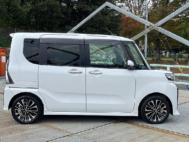 DAIHATSU TANTO CUSTOM 2023