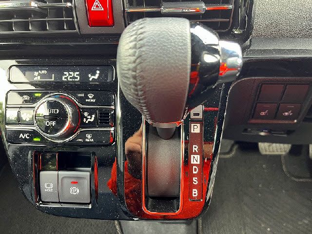 DAIHATSU TANTO CUSTOM 2023