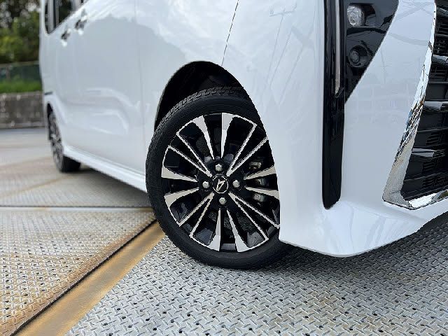 DAIHATSU TANTO CUSTOM 2023