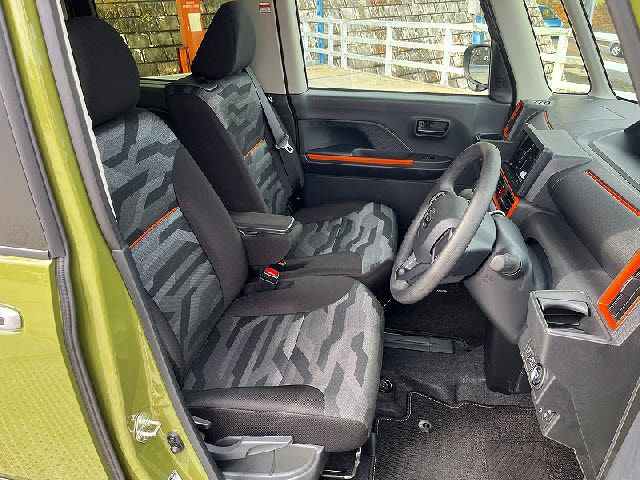 DAIHATSU TANTO FAN CROSS 4WD 2023