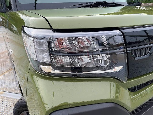 DAIHATSU TANTO FAN CROSS 4WD 2023