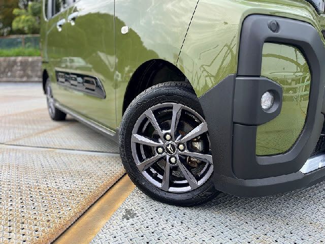 DAIHATSU TANTO FAN CROSS 4WD 2023