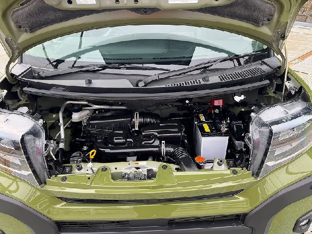 DAIHATSU TANTO FAN CROSS 4WD 2023