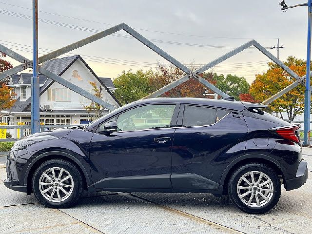 TOYOTA C-HR 2022