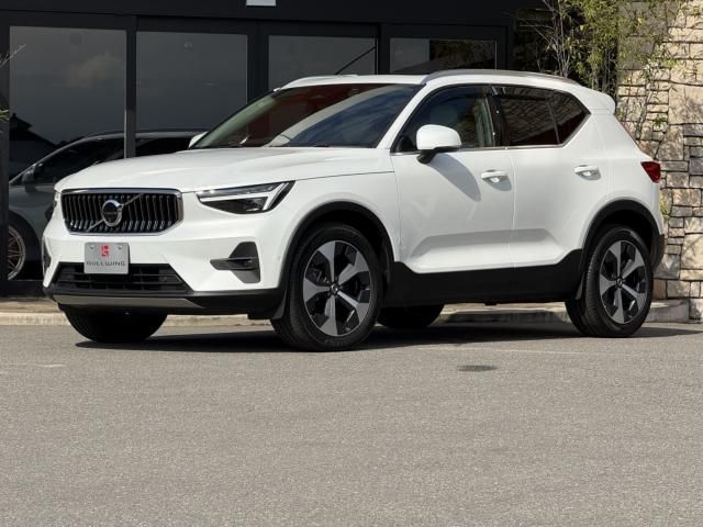 VOLVO VOLVO XC40 2023