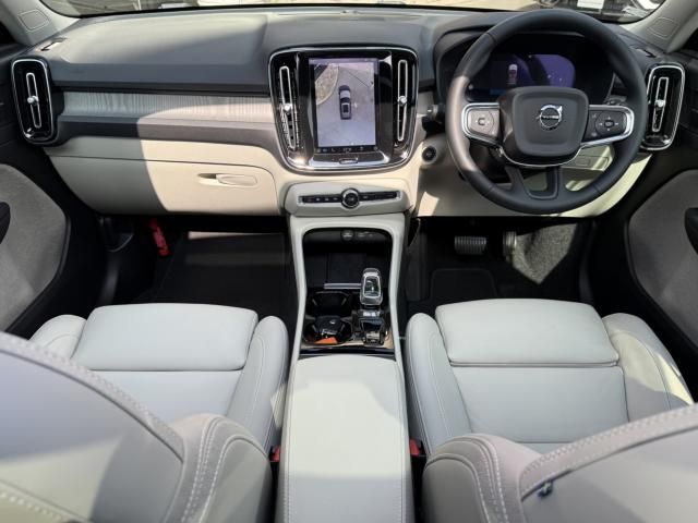 VOLVO VOLVO XC40 2023