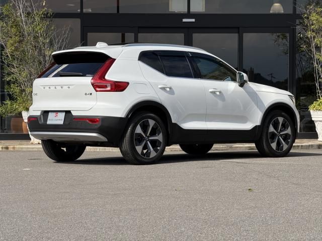 VOLVO VOLVO XC40 2023