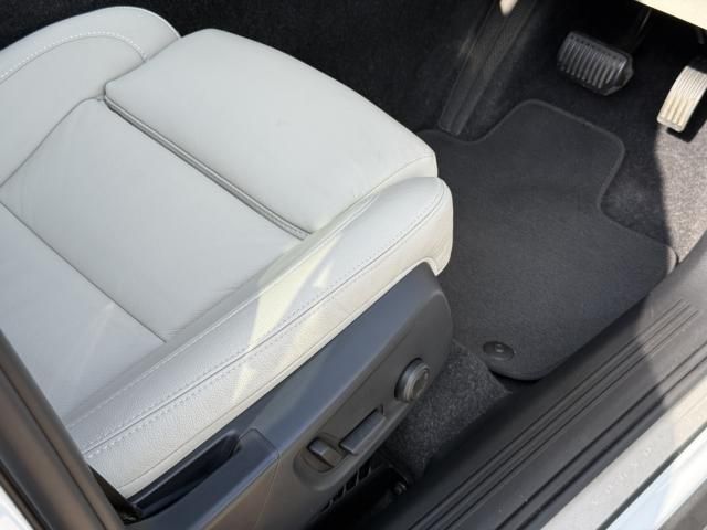 VOLVO VOLVO XC40 2023