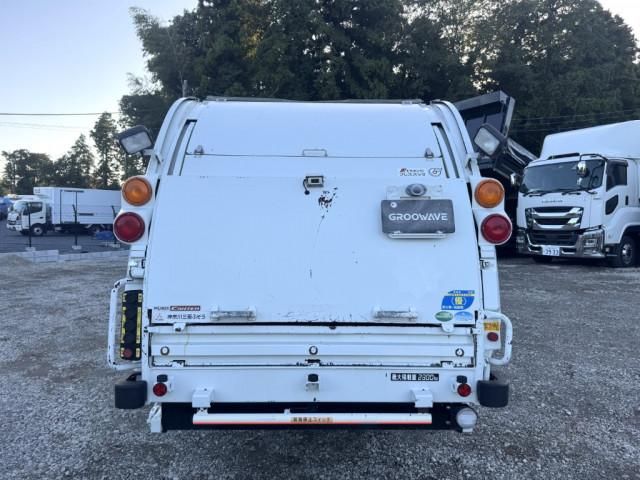 MITSUBISHI CANTER 2018