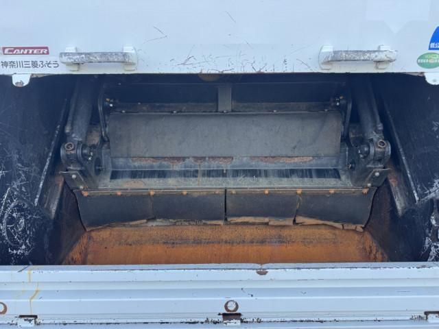 MITSUBISHI CANTER 2018