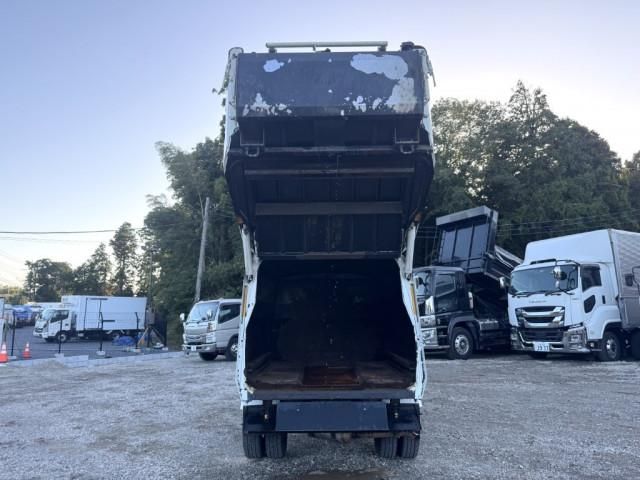 MITSUBISHI CANTER 2018