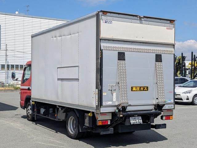 MITSUBISHI CANTER 2016