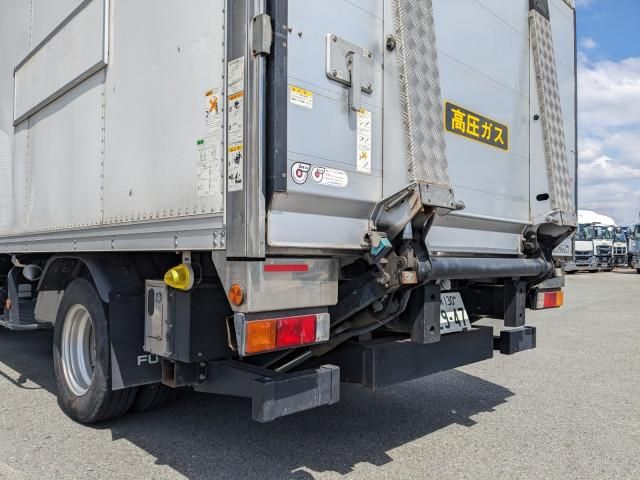 MITSUBISHI CANTER 2016