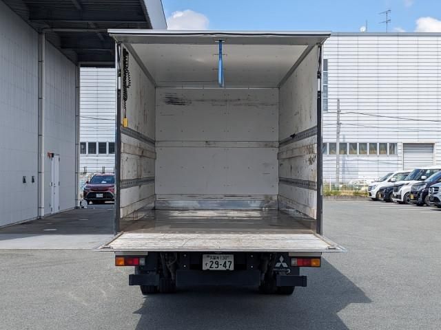 MITSUBISHI CANTER 2016