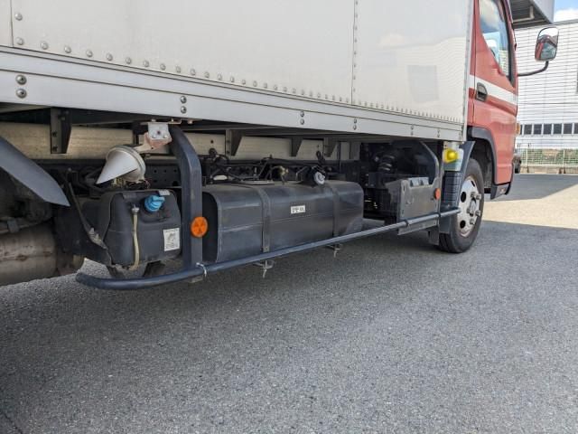 MITSUBISHI CANTER 2016