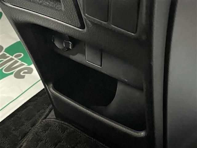 TOYOTA NOAH 4WD 2016