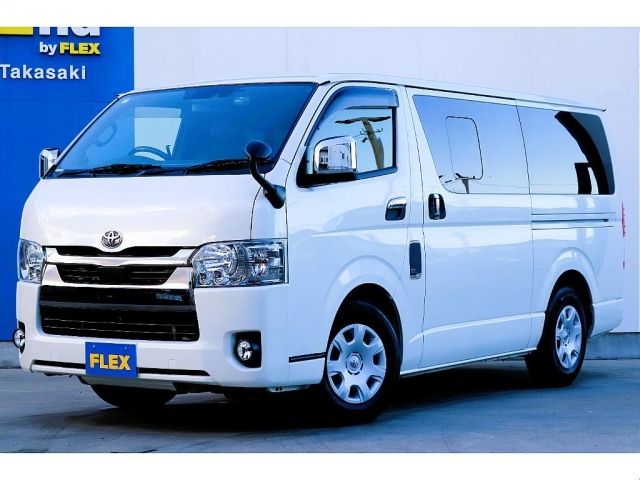 TOYOTA HIACE van 4WD 2022