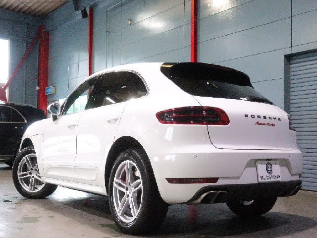 PORSCHE PORSCHE Macan 2018