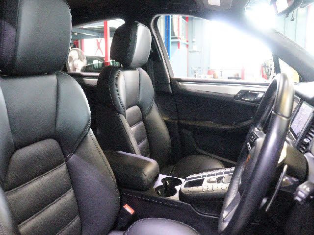 PORSCHE PORSCHE Macan 2018