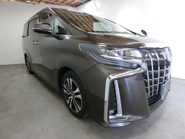 TOYOTA ALPHARD 2018