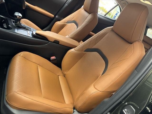 TOYOTA LEXUS UX250h 2020