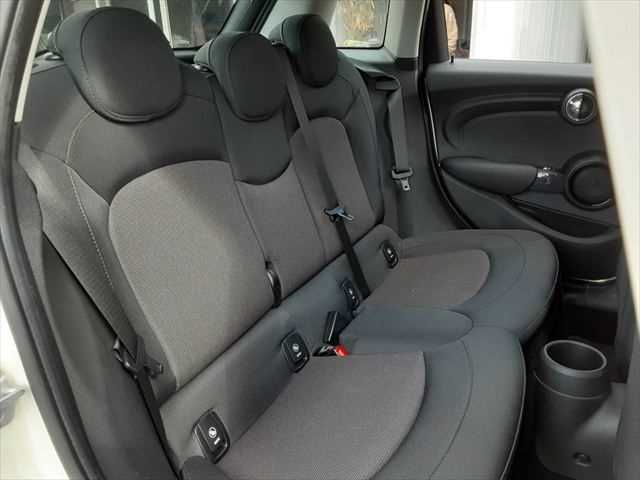 BMW BMW MINI COOPER D 5DOOR 2017