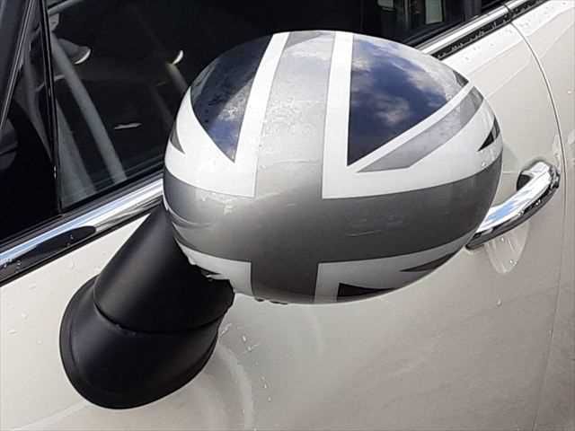 BMW BMW MINI COOPER D 5DOOR 2017