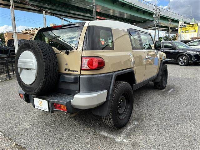 TOYOTA FJ CRUISER 4WD 2015