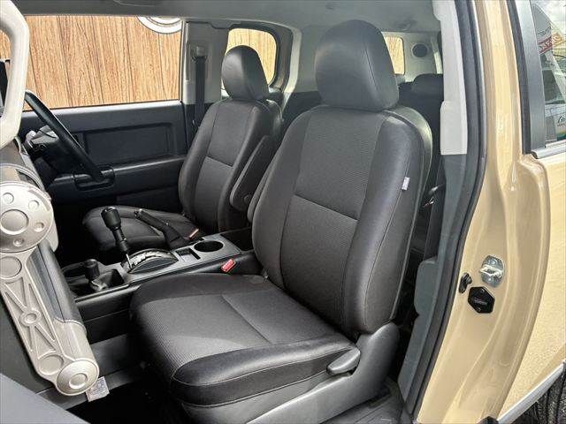 TOYOTA FJ CRUISER 4WD 2015