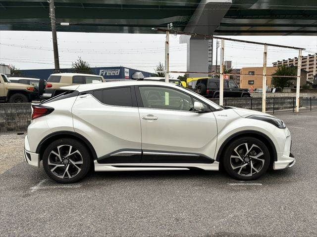 TOYOTA C-HR 2019