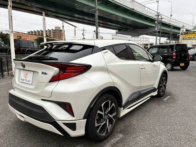 TOYOTA C-HR 2019