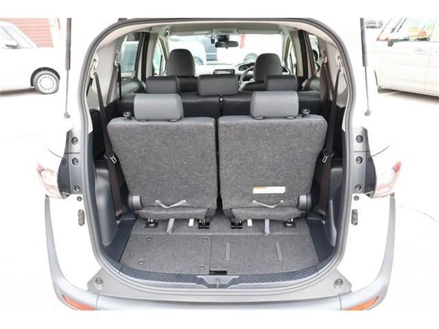 TOYOTA SIENTA HYBRID 2021