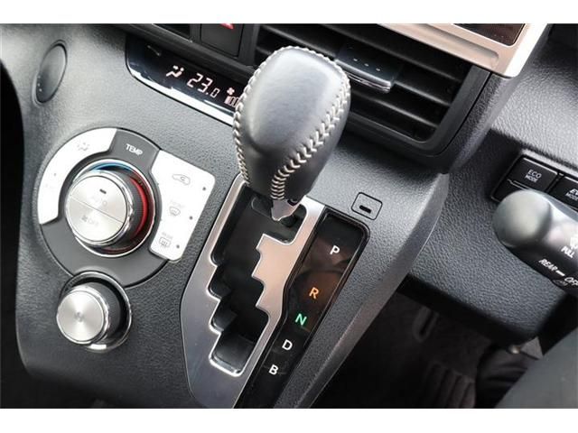 TOYOTA SIENTA HYBRID 2021