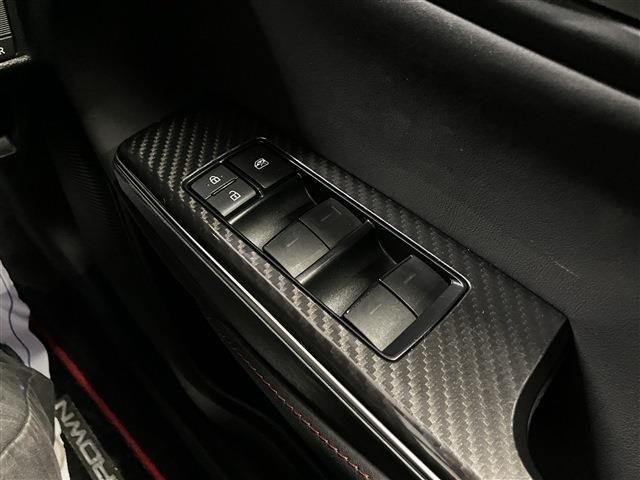 TOYOTA CROWN sedan hybrid 4WD 2020